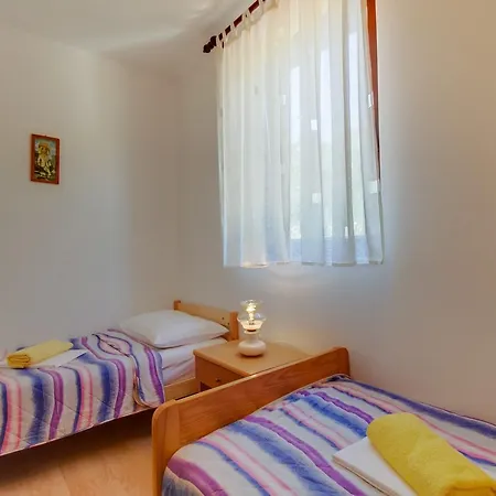 Prica 2 Apartment *