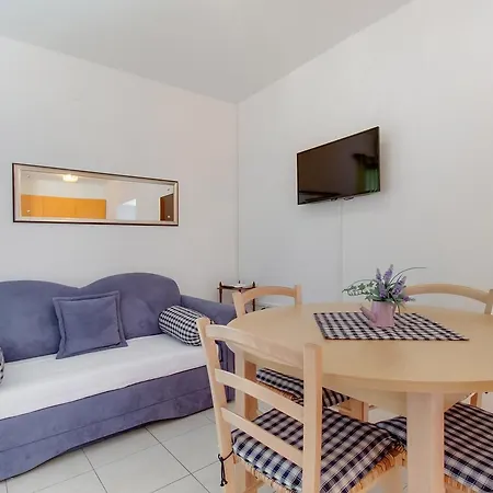 Prica 2 Apartment Mali Losinj